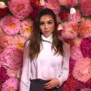 Meet your Posher, Lauren